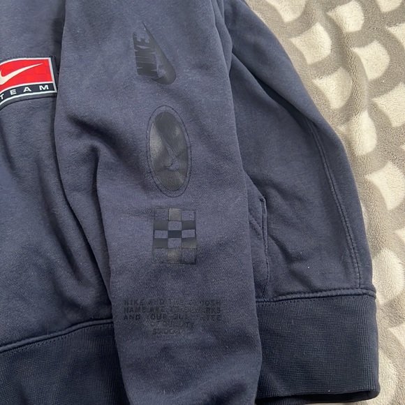 Nike Americas Athletic Company Hoodie - Picture 3 of 4